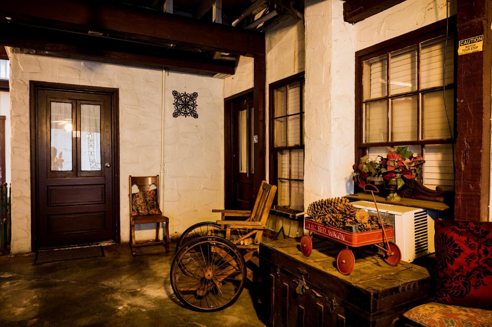 Gunn House Hotel Сонора Екстериор снимка